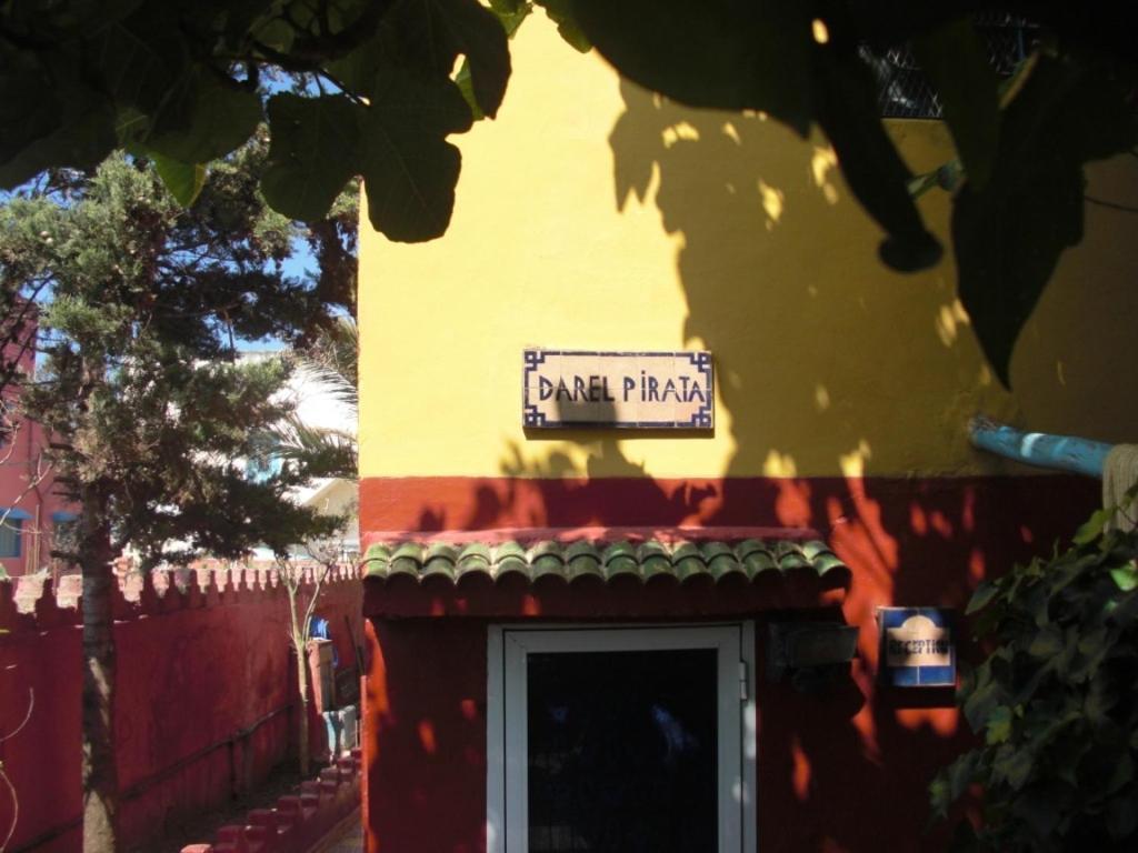 Dar El Pirata Hostel Asilah Ngoại thất bức ảnh